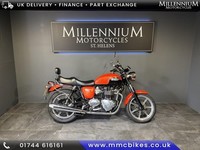 TRIUMPH BONEVILLE 865