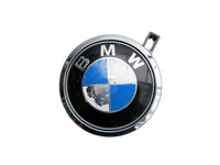 BMW E63 6er 645Ci 03-07 Coupe Griffleiste Griff aussen für Heckklappe A08 BMW E63 6er 645Ci 03-07 10.01.2005... Vorschau 1