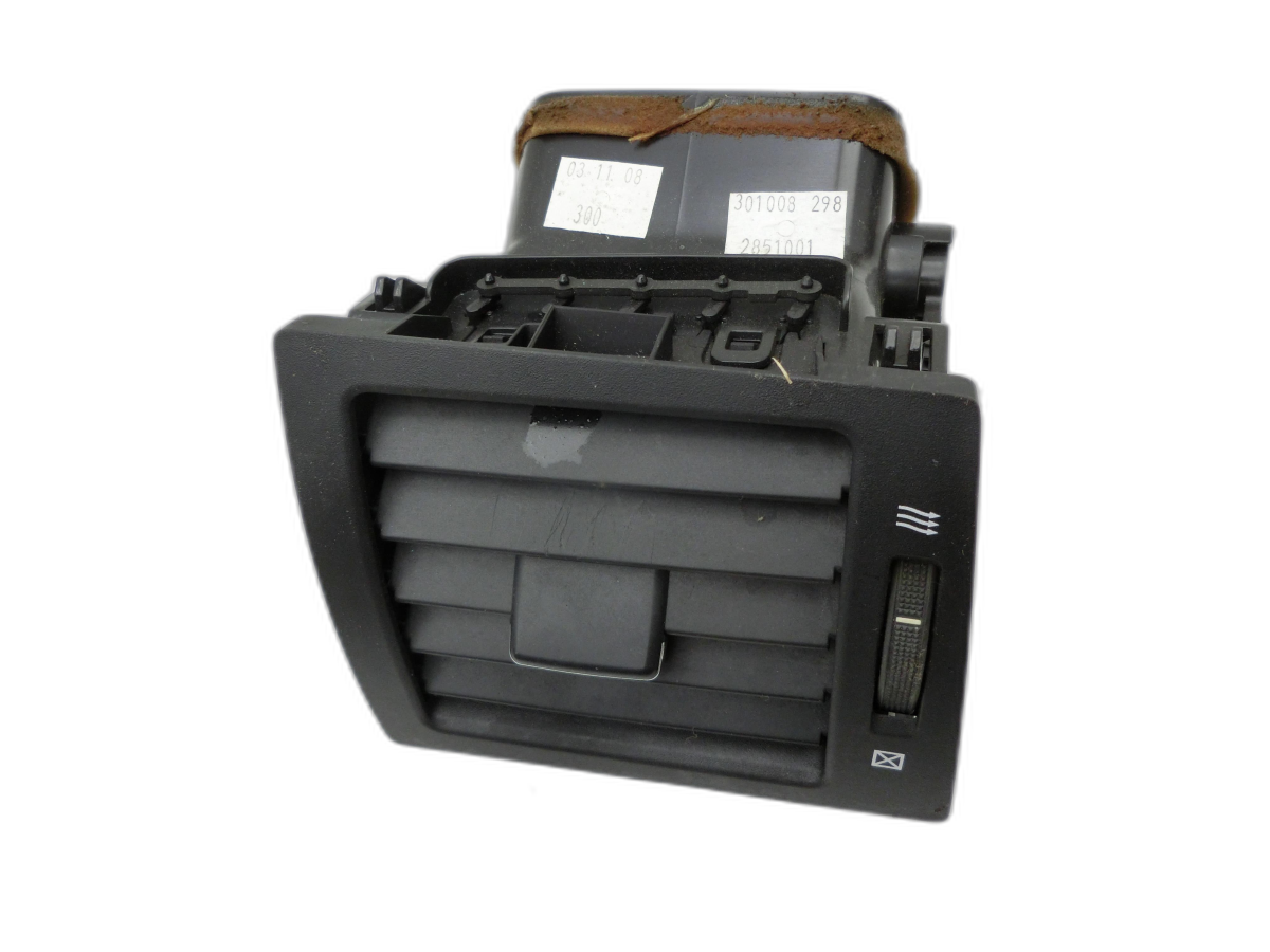 Air shower nozzle Right outside for Toyota Avensis T27 08-11 - Bild 1