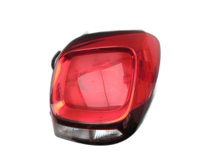 Citroen C1 II 14-18 Rückleuchte Rücklicht Heckleuchte Rechts orig Citroen C1 II 14-18 01.01.2018 81338002 gebraucht Bild 1