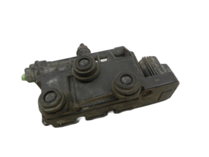 Range Rover Sport LS 05-10 TDV6 2,7 140KW Ventil Steuerventil Luftfederung Pneumatik  - Bild 1