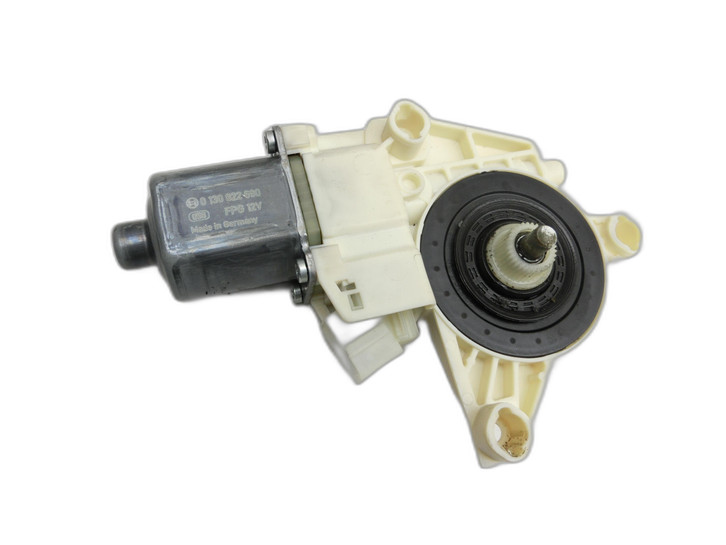 Mercedes W246 B180 14-18  Fensterhebermotor Links Vorne  - Bild 1