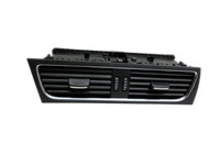 Audi A5 8T S-Line 07-12 Luftdusche Luftdüse Mitte Audi A5 8T S-Line 07-12 24.06.2009 8T1820951C 8T1820951B gebraucht Vorschau 1
