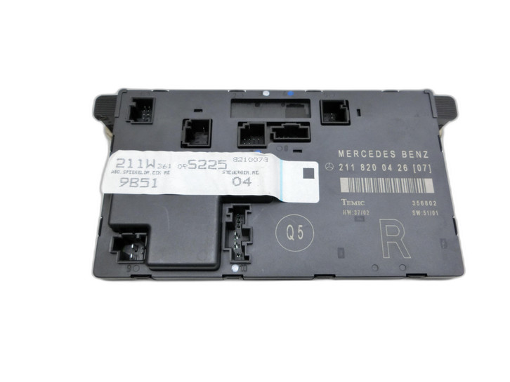 Mercedes W211 E200 02-06 Steuergerät SG Türsteuergerät Rechts Vorne Mercedes W211 E200 02-06 27.02.2003 2118200426... Bild 1
