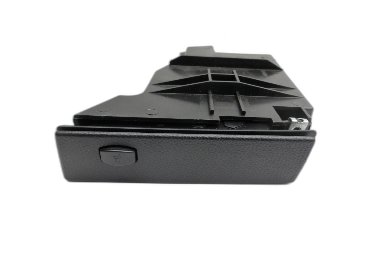 BMW E61 530d 04-07 Kombi Becherhalter Getränkehalter links  - Bild 1