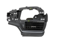 Audi A4 8W 19-24 Luftdusche Luftdüse Links Audi A4 8W 19-24 27.01.2020 8W1820901B gebraucht Vorschau 1