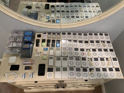 Massive iPod Lot Of 65 iPods Classic, Mini, Nano, Shuffle, T