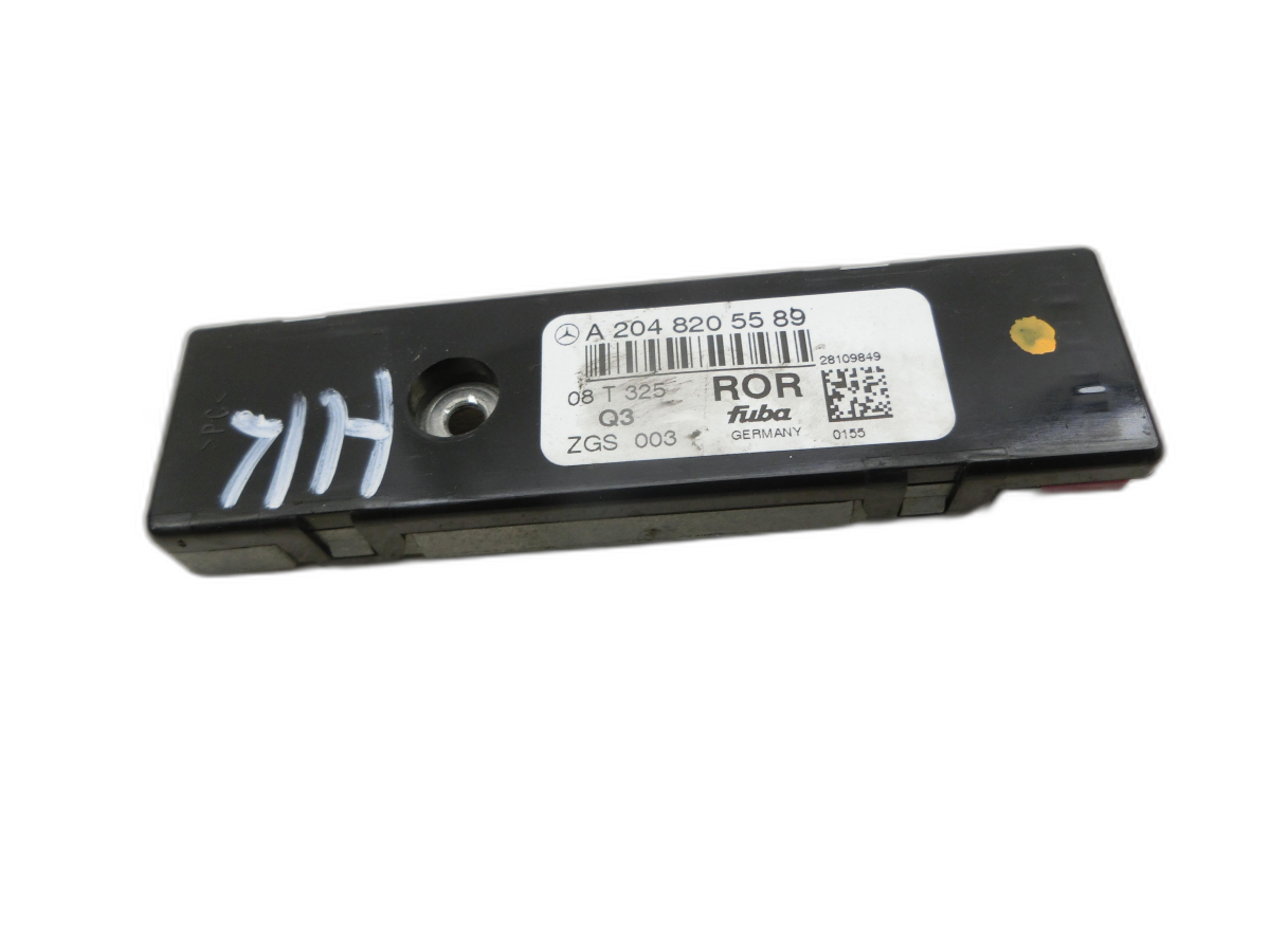 Mercedes W204 S204 C220 07-14 Antennenverstärker Weiche Antenne  - Bild 1