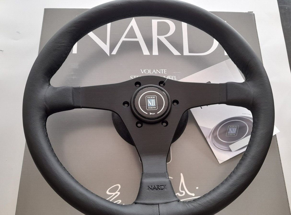 NARDI GARA 3/0 Steering wheel black leather - black spokes NARDI GARA 3/0 Steering wheel black leather - black spokes