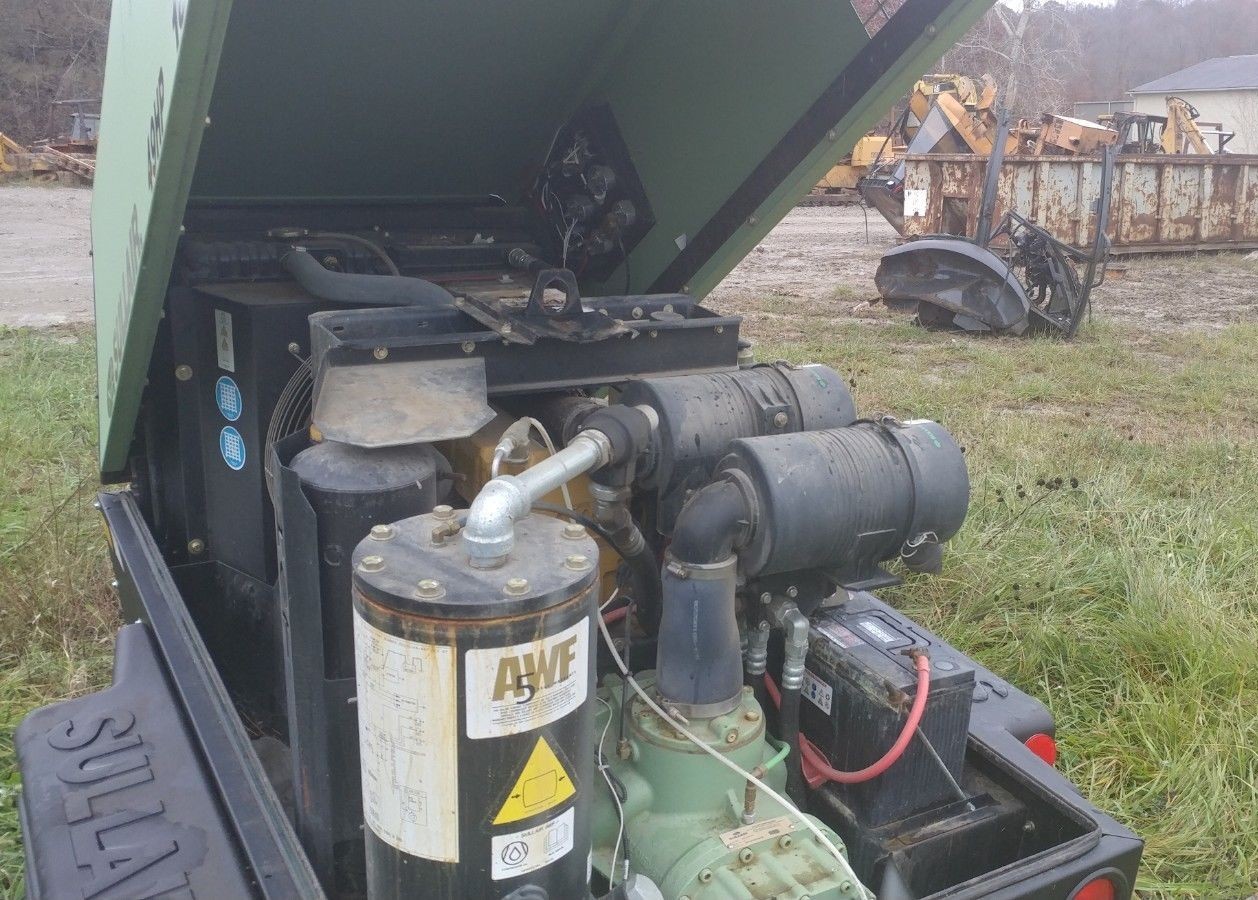 Sullair 185CFM Towable Air Compressor 49HP