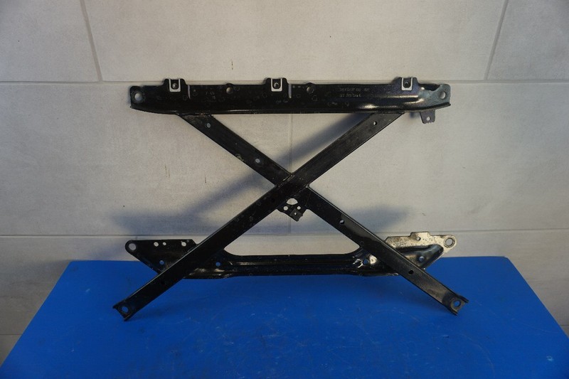 Original Audi  A5 8t  TrÃ¤Ger Strebenkreuz VorderachstrÃ¤Ger 8k1399345e A62858