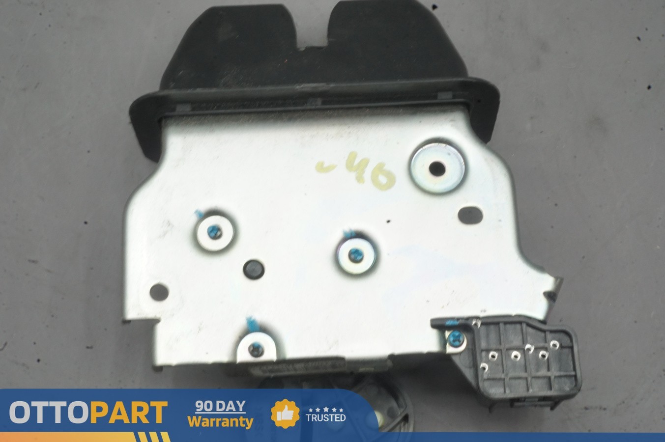2015 - 2020 Hyundai Genesis G80  Rear Trunk Lid Lock Latch Actuator OEM