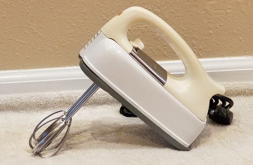 Vintage General Electric Kitchen Hand Mixer Works Clean