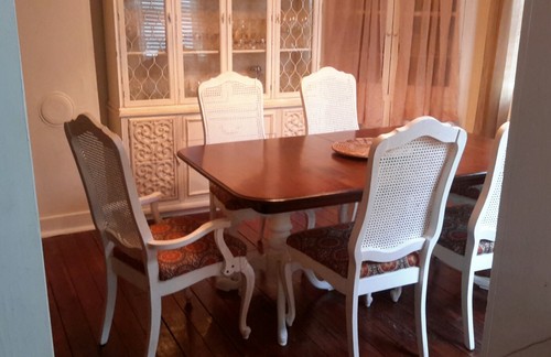 SHABBY VIN ETHAN ALLEN WOOD Cherry Dining Table 6 Cane Back Chairs Buffet/Hutch