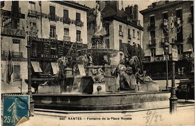 CPA NANTES - Fontaine de la Place Royale (650085)