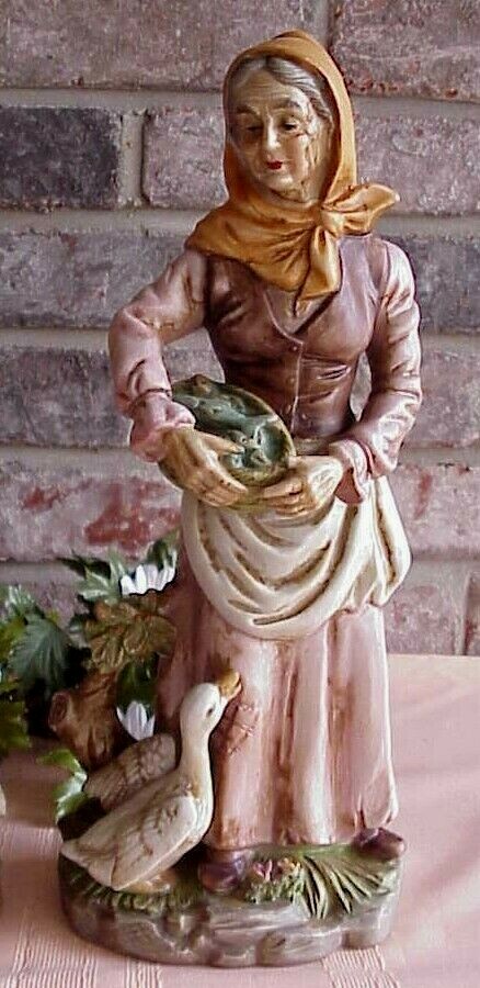 UCGC Porcelain Figurines Old Man and Old Woman with Geese 13