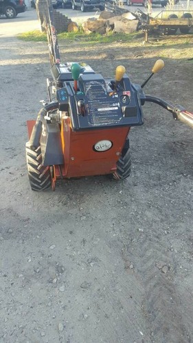 Ditch Witch 1010