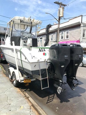 2005 sea fox 257 Walk around Twin 115hp 4 stroke outboards