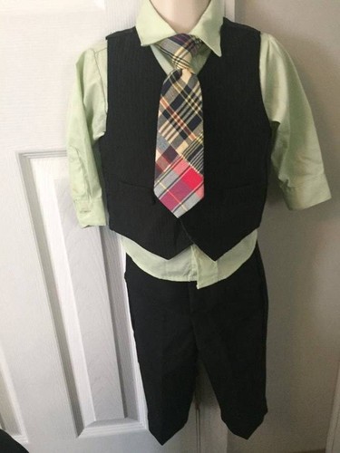 Starting Out Boys 4 piece Suit Tie Vest EUC Size 18 months