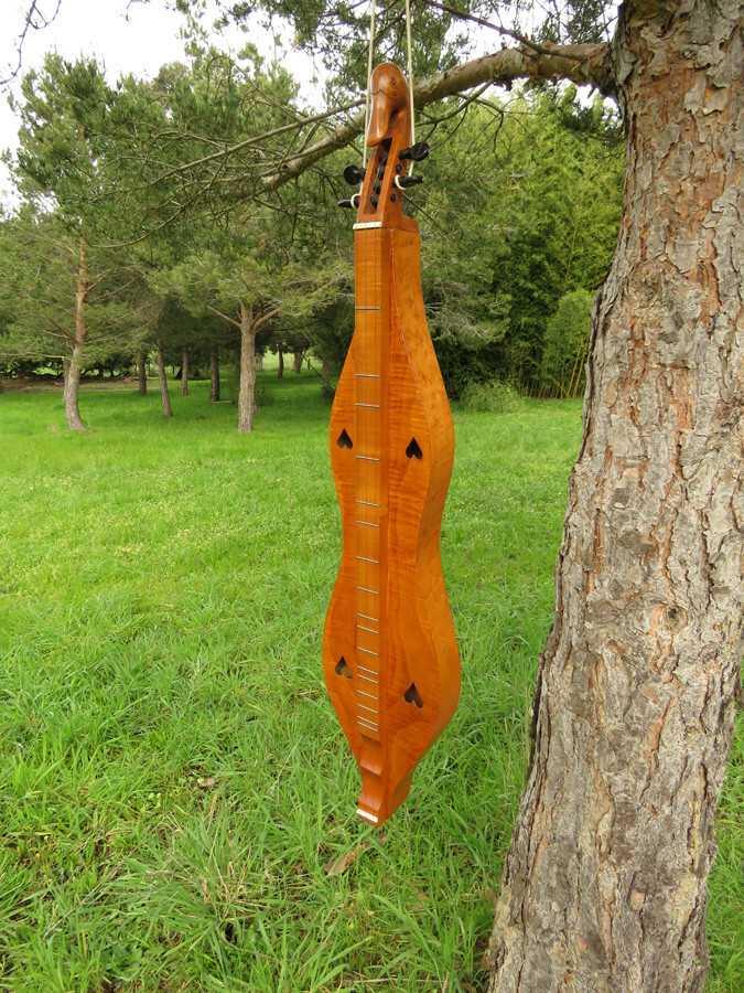 VINTAGE CURLY MAPLE APPALACHIAN DULCIMER CARVED DUCK PEGHEAD