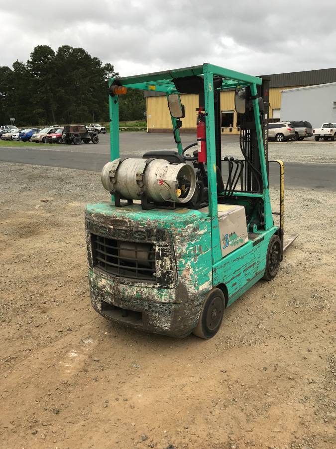 Mitsubishi FGC25B 5000 LBS Forklift