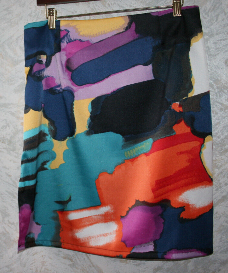 NWOT CAMILLA TREE pencil skirt.Large.Side zipper closure.Side slit.Multicolor.