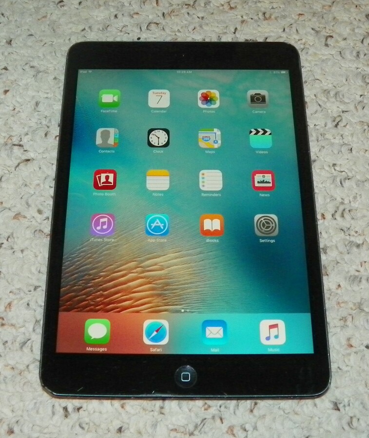 iPad - ⑧ iPad mini 32gb Wi-Fi Apple iPad Mini 4 (Wi-Fi, 32GB) - Space Gray (Scratch and