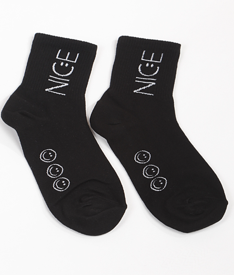NICE Pair of Sock Smiley Emojis Luxury Premium Crew Socks Kikiya KPOP Korea Made