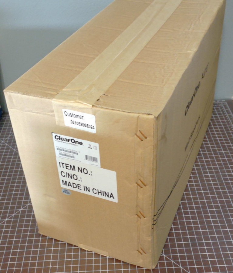 *NEW OLD STOCK* *NIB* ClearOne AUR-151-010 Passive Wall Speakers - Black