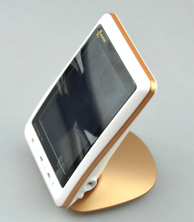 Слиток золота заставка на телефон вертикальные. Xros 3 gold. L'ingot d'or. A3 gold. A3 gold.