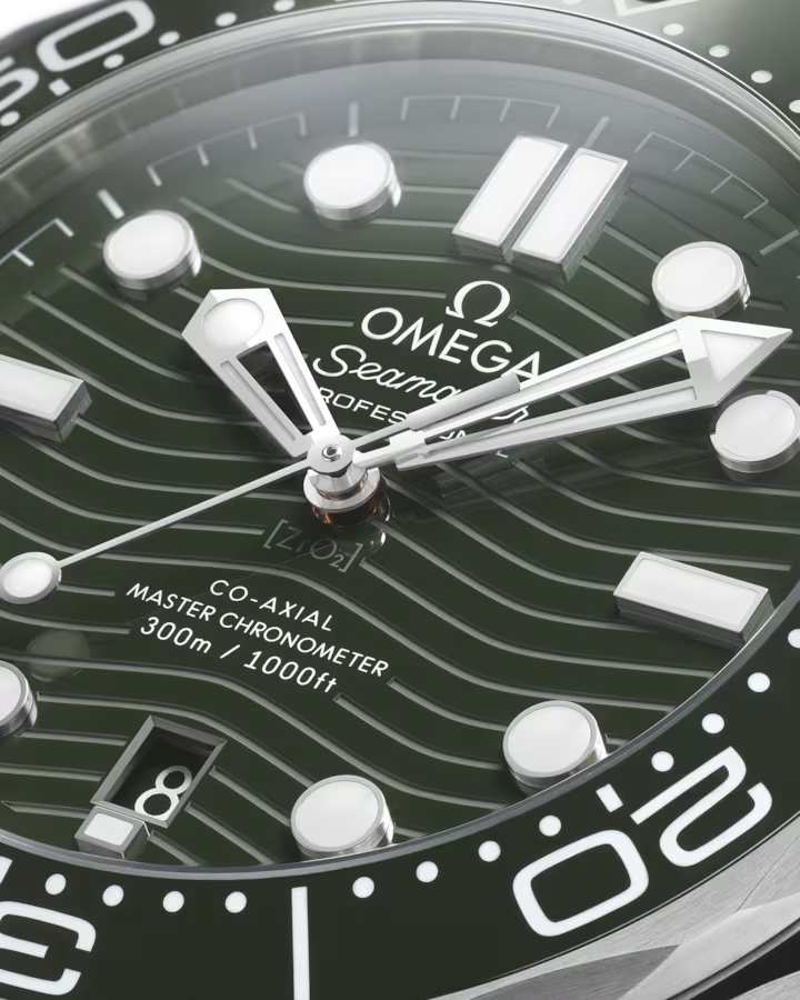 Pre-owned Omega Seamaster Diver 300m 42mm Men's Watch 210.32.42.20.10.001