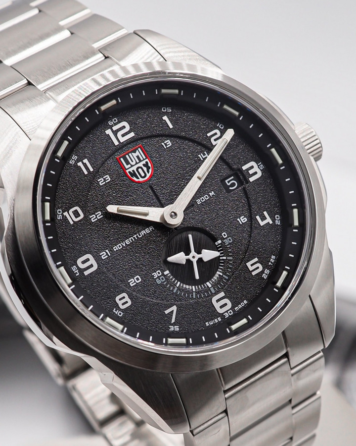 Pre-owned Luminox Xl.1762 Atacama Adventurer Sapphire Crystal Black Dial Men's Field Watch
