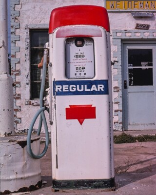 8x10 color of Vintage Conoco Gas Pump, Buffalo, OK.  Free Shipping!!