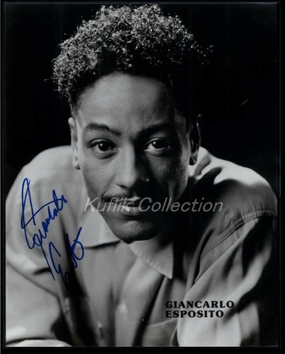 Giancarlo Esposito サイン入りカード 2/4 Giancarlo Esposito Autographed 8