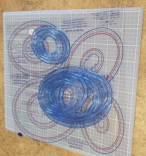 Creative Memories Custom Cutting System with Oval shapes and Mat