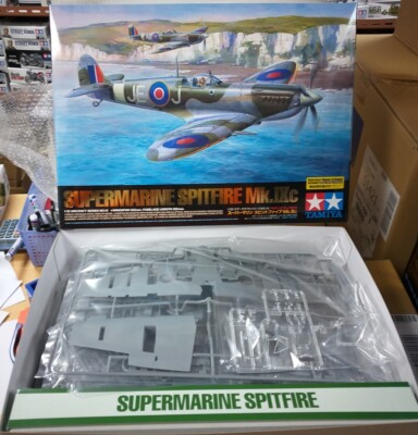 60319 Supermarine Spitfire Mk IXc TAMIYA 1:32 plastic model kit