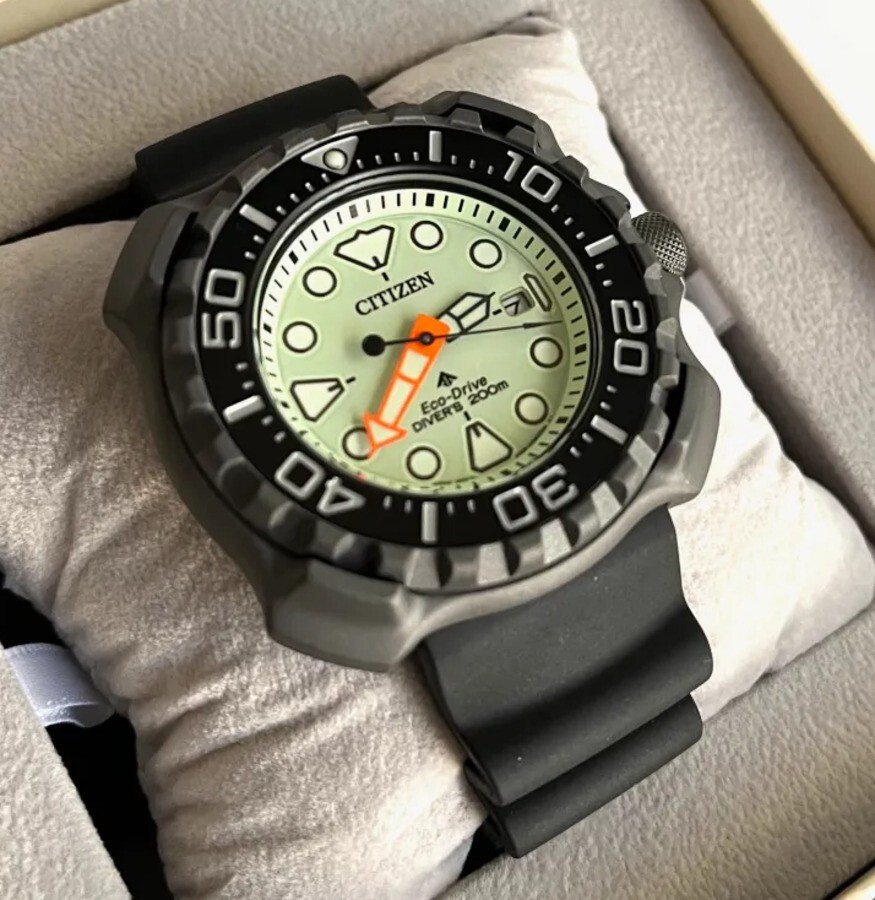 Pre-owned Citizen Promaster Green Dial Dive Titanium Eco Drive Sports Watch Bn0227-25x