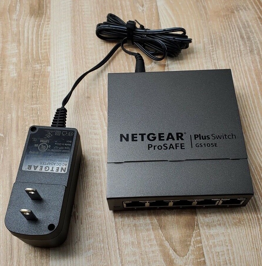 NetGear ProSafe Plus GS105E 5Ports External Switch T3のeBay公認