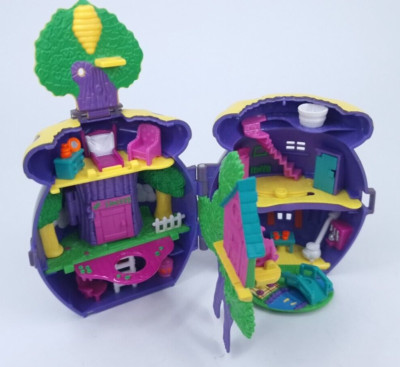 Winnie the Pooh Magical Miniatures Honeypot Playset Polly Pocket Bluebird