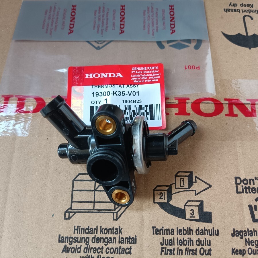Genuine Parts Honda PCX 125 2015-2020 Thermostat Assy 19300-K35-V01