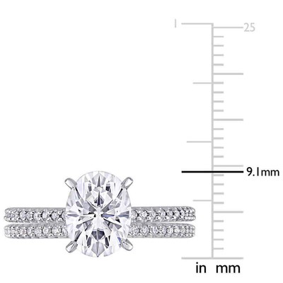 Pre-owned Amour 2 Ct Dew Oval Created Moissanite And 1/4 Ct Tw Diamond Bridal Ring Set In In White