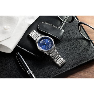 Pre-owned Citizen Exceed Men's Eco Drive Radio Clock Direct Flight Watch Cb1110-61l