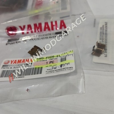 Original Yamaha YZF R3/MT-03 2015-2025 Pinza de freno trasera Clip Pad...