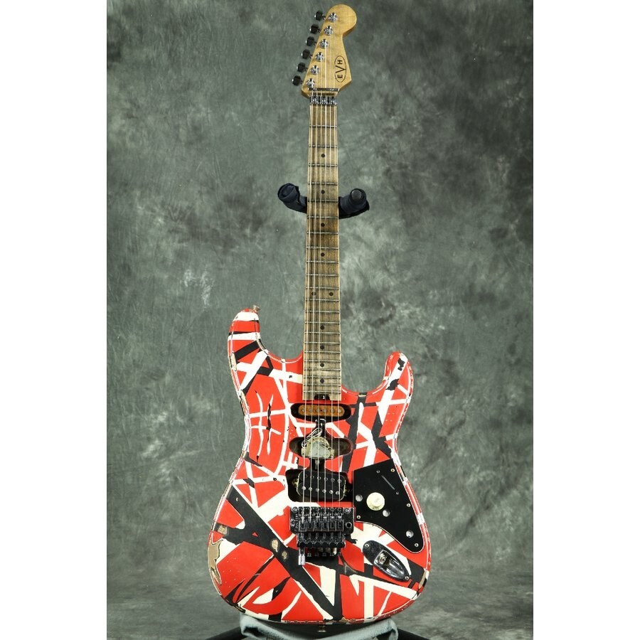 ギター EVH Striped Series Frankie Strat :: Striped Series Frankenstein™ Frankie, Maple