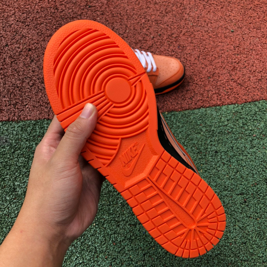 NIKE SIZE 9 - DUNK CONCEPTS X NIKE SB DUNK LOW “ORANGE LOBSTER”