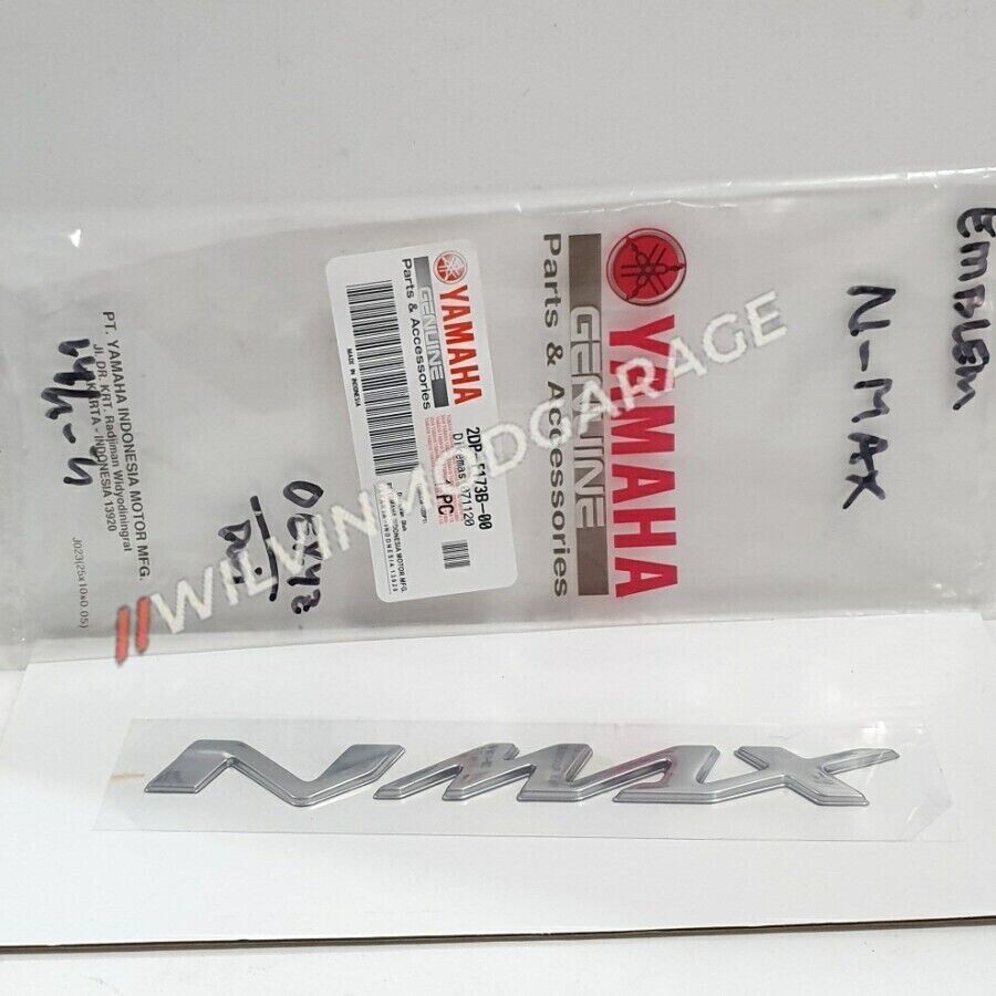 Ricambi originali Yamaha NMAX 125/150/155 emblema distintivo logo ARGENTO 2DP...