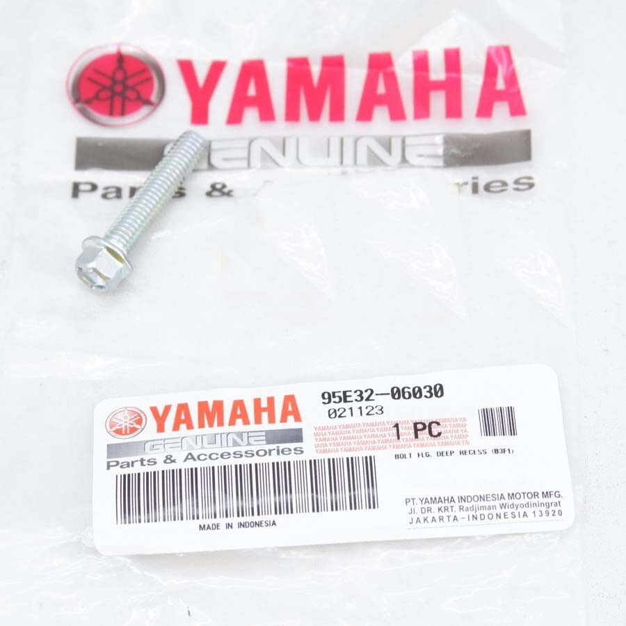 Genuine Yamaha NMAX 150 2023 Cylinder Head Screw Bolt Flange 95E32-06030
