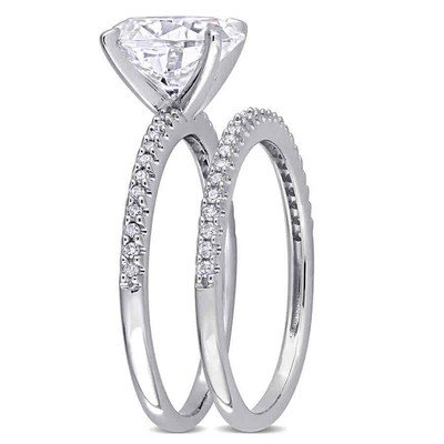 Pre-owned Amour 2 Ct Dew Oval Created Moissanite And 1/4 Ct Tw Diamond Bridal Ring Set In In White