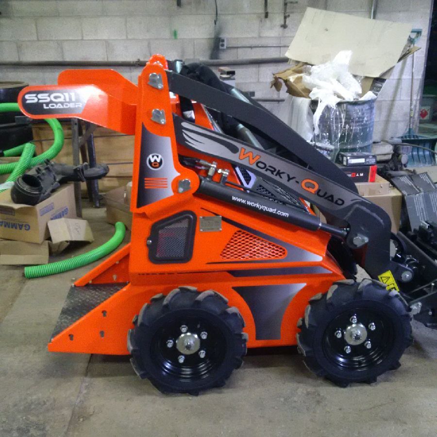 CAST SSQ11 MINI SKID STEER