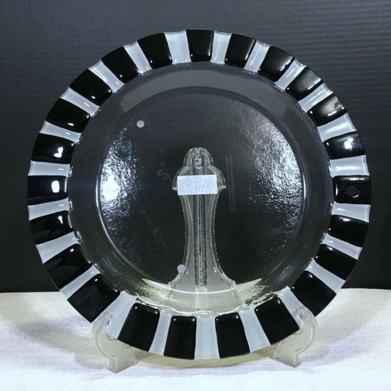 Lori Siebert Glass Fusion 2020190052 BLACK & WHITE STRIPED ROUND POP-INS PLATTER